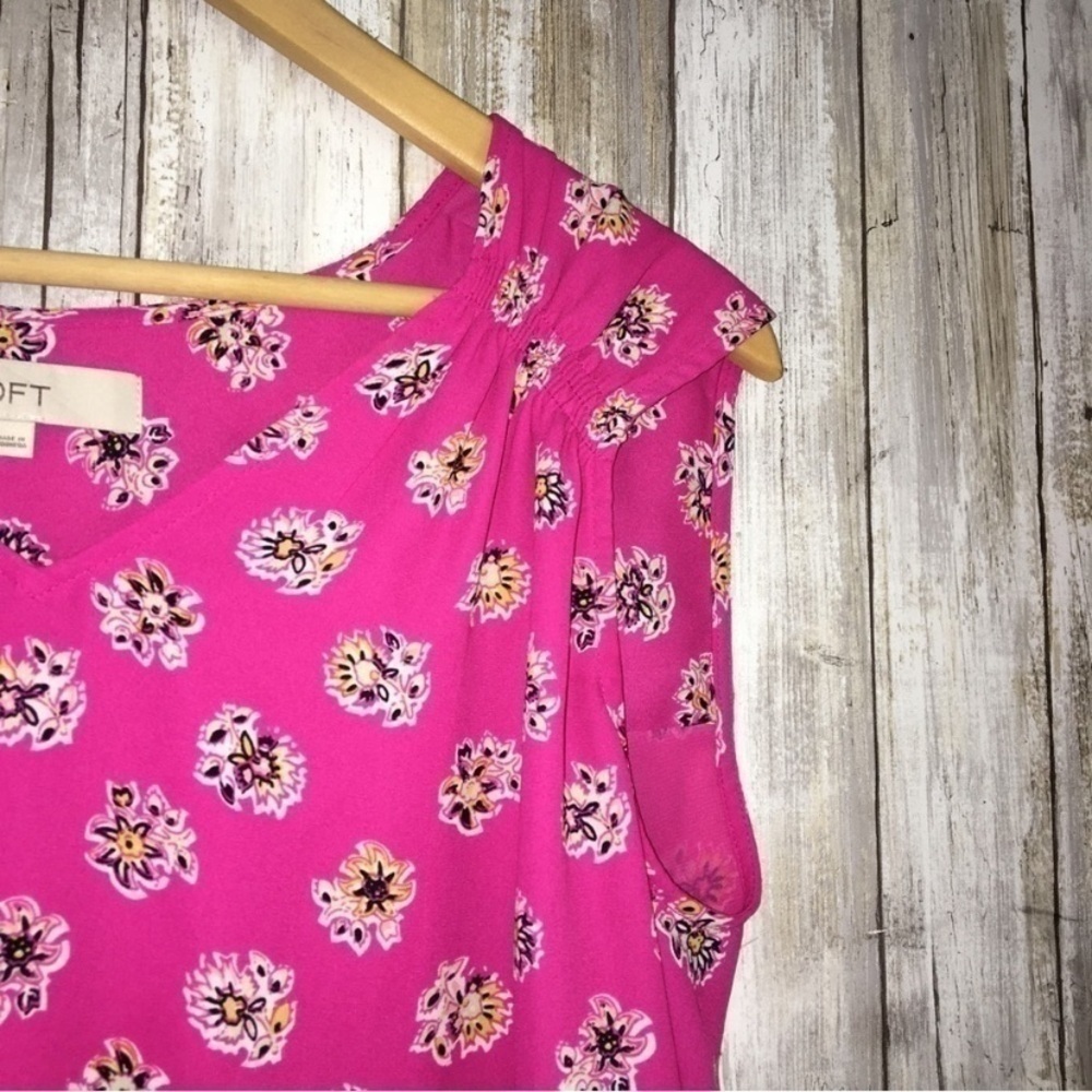 Loft Pink Floral Sleeveless Blouse - Picture 2 of 5